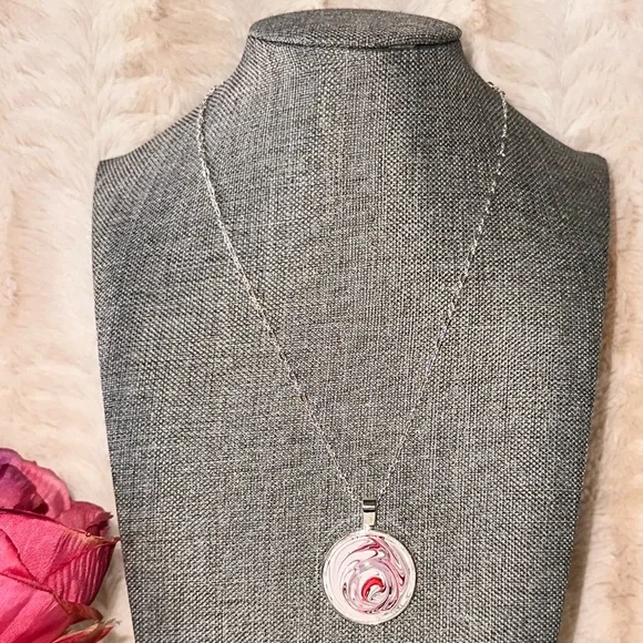 Hand painted Abstract Acrylic fluid art round bezel pendant necklace red white - Picture 4 of 8